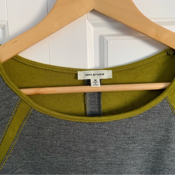 Max Studio Long sleeve top - Size Medium - Picture 3 of 4